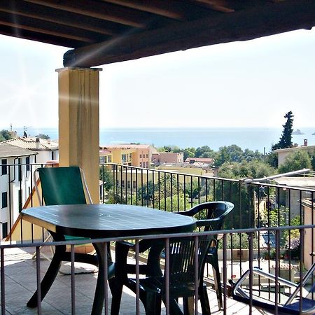 Yellon House Apartment Santa Maria Navarrese Bilik gambar