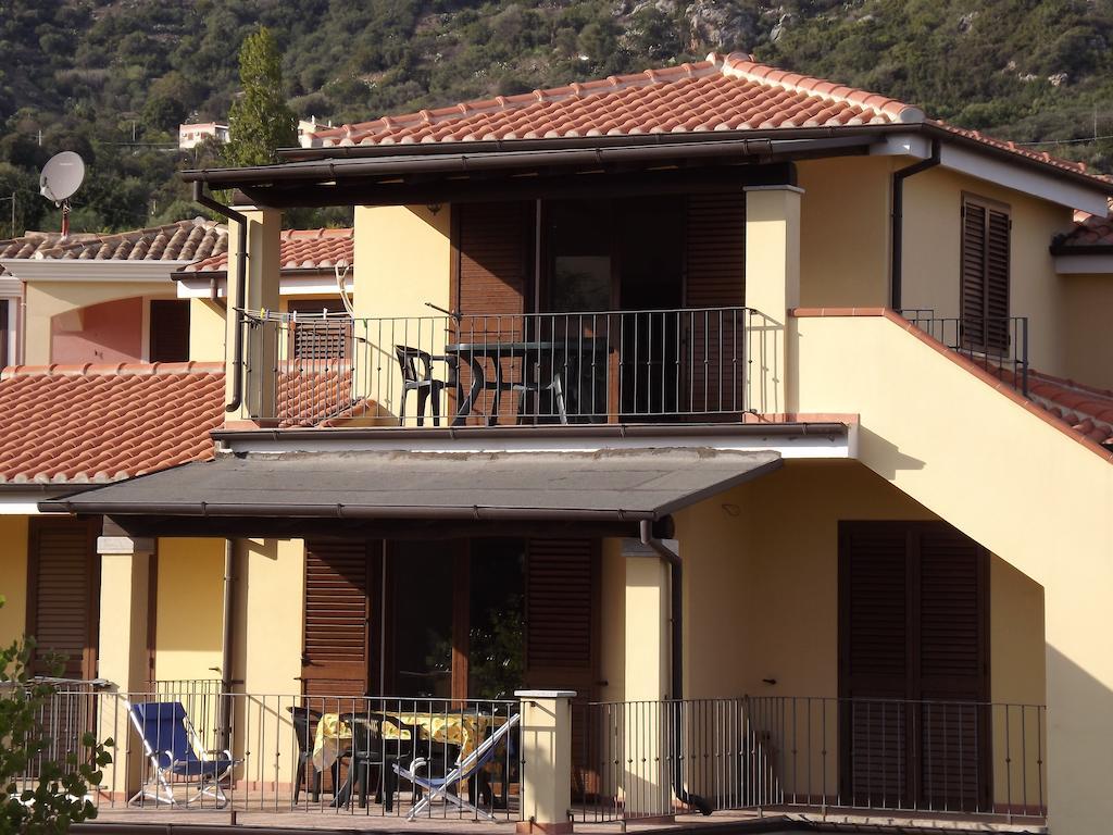 Yellon House Apartment Santa Maria Navarrese Luaran gambar