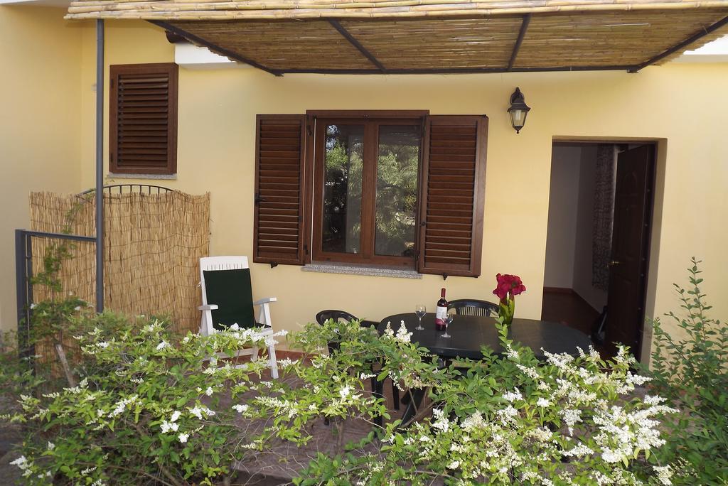 Yellon House Apartment Santa Maria Navarrese Luaran gambar