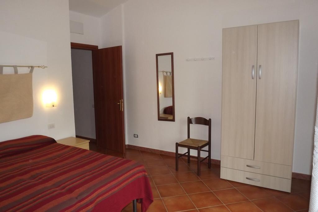 Yellon House Apartment Santa Maria Navarrese Luaran gambar